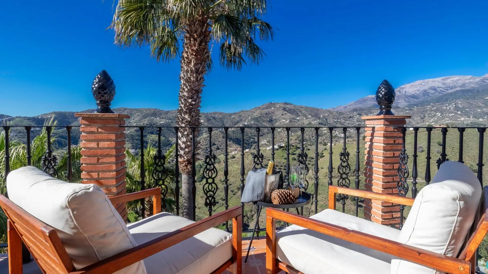 Malaga Hills Double Comfort Boutique & Wellness Eco-Hotel -Adults Only- Cómpeta Hotel