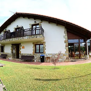 https://la-wave-surf-house.bilbaohotelsspain.com